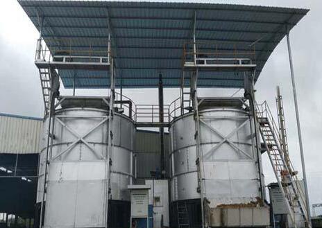 有機肥發(fā)酵設(shè)備是怎么將豬糞用腐熟的？