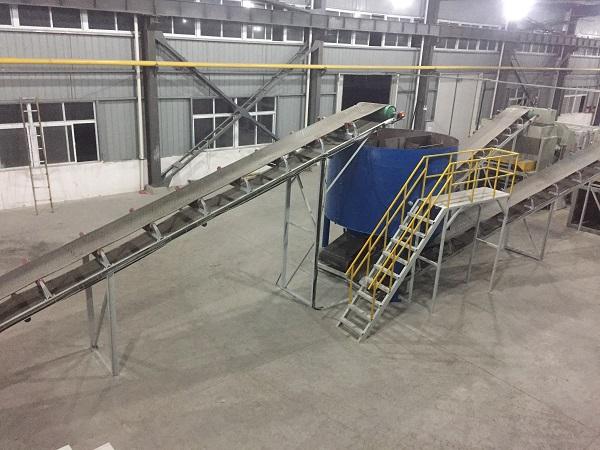 怎么利用雞糞和秸稈堆制有機肥？